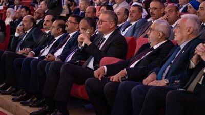 بدوي: تشكيل مجموعة عمل لتطوير مناهج هندسة البترول وربطها بسوق العمل